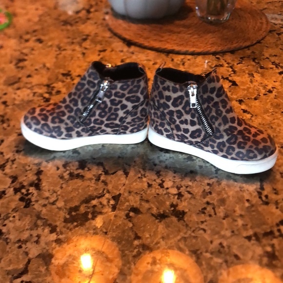 Leopard print Size 11 toddler girl wedges - Picture 3 of 6